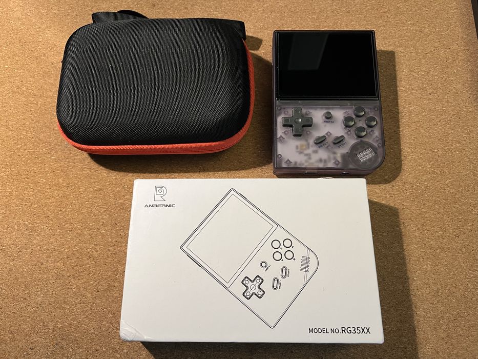 Konsola Anbernic RG 35XX + Etui jak nowa