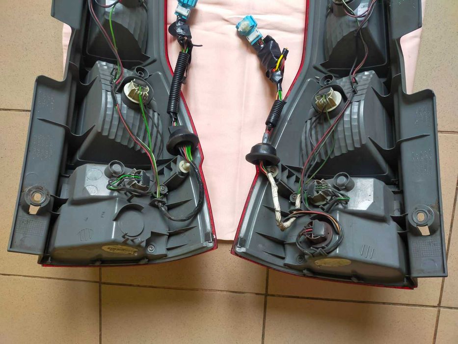 Продам задний правый/левый фонарь на Honda CR-V 3 06-11