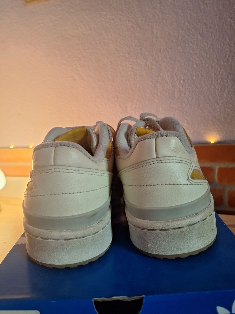 Adidas forum low cl