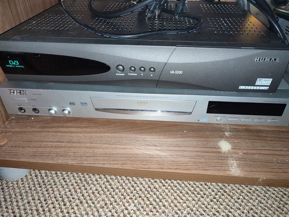 Продам приставку тв спутника. DVD, cd  и многое другое. Цена договорна