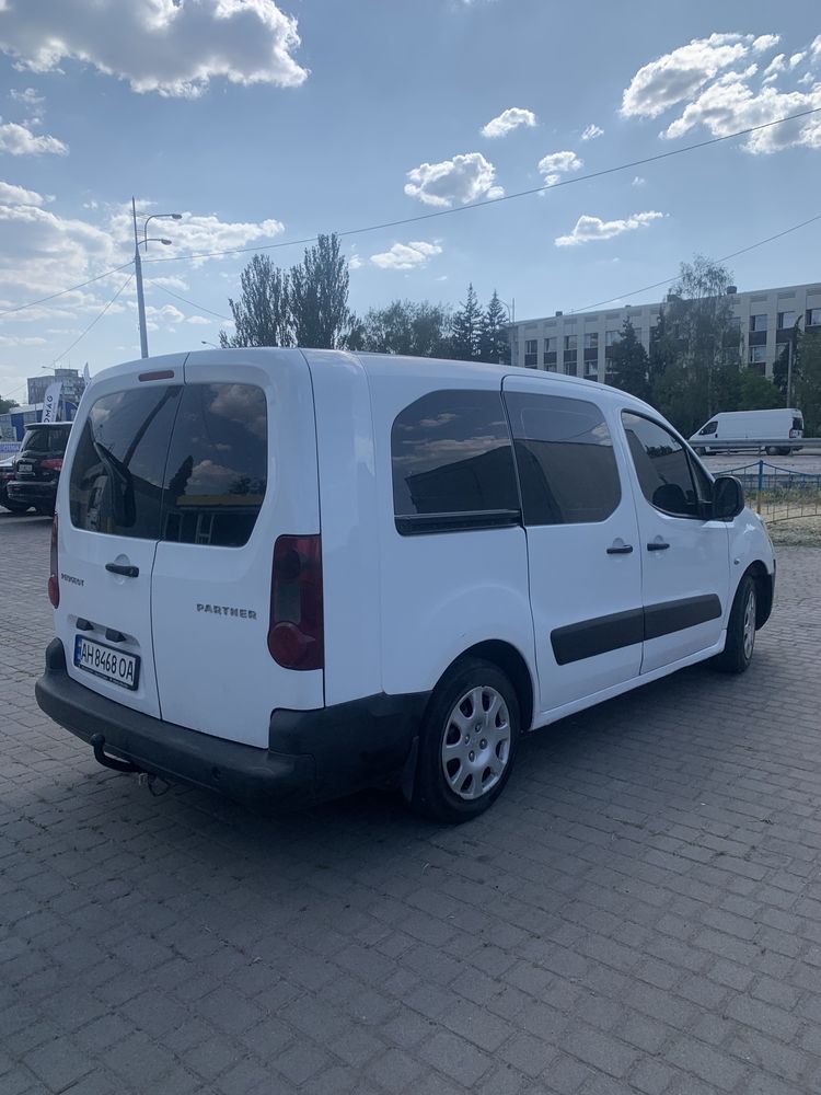 Продам пежо партнёр