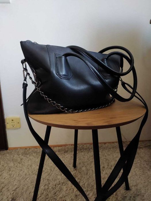 Сумка чорна шкіряна