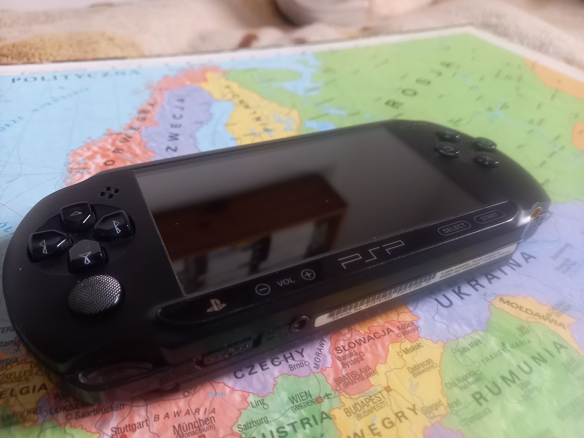 Konsola Sony psp Street 1004 4gb 25 gier