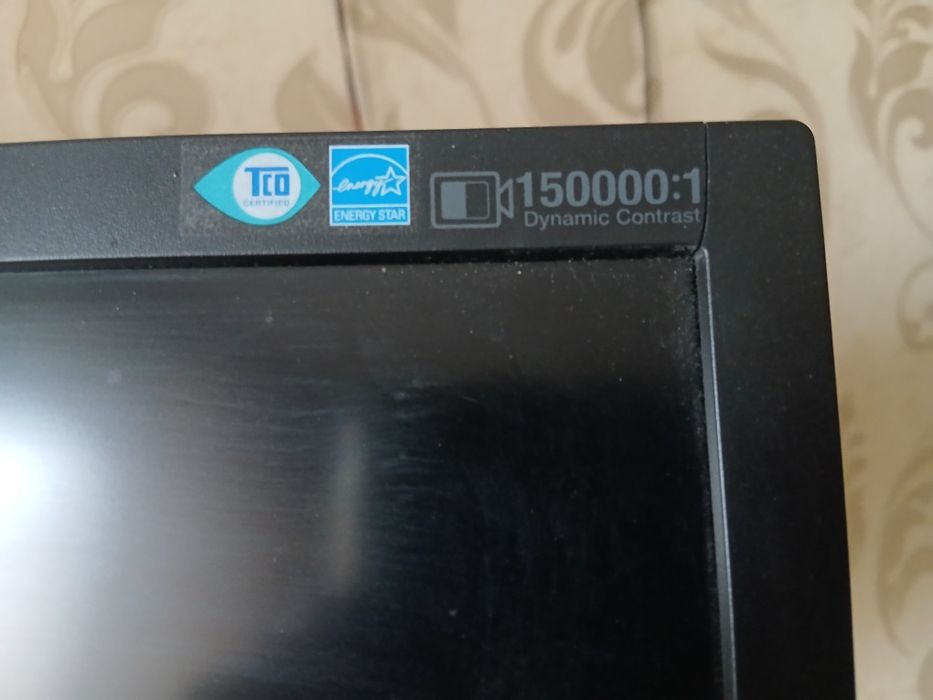 Монитор Самсунг F2380. 23"LCD. Рабочий.