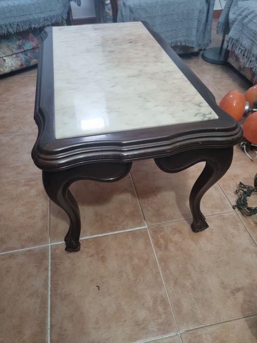 Mesa de sala com pedra mármore