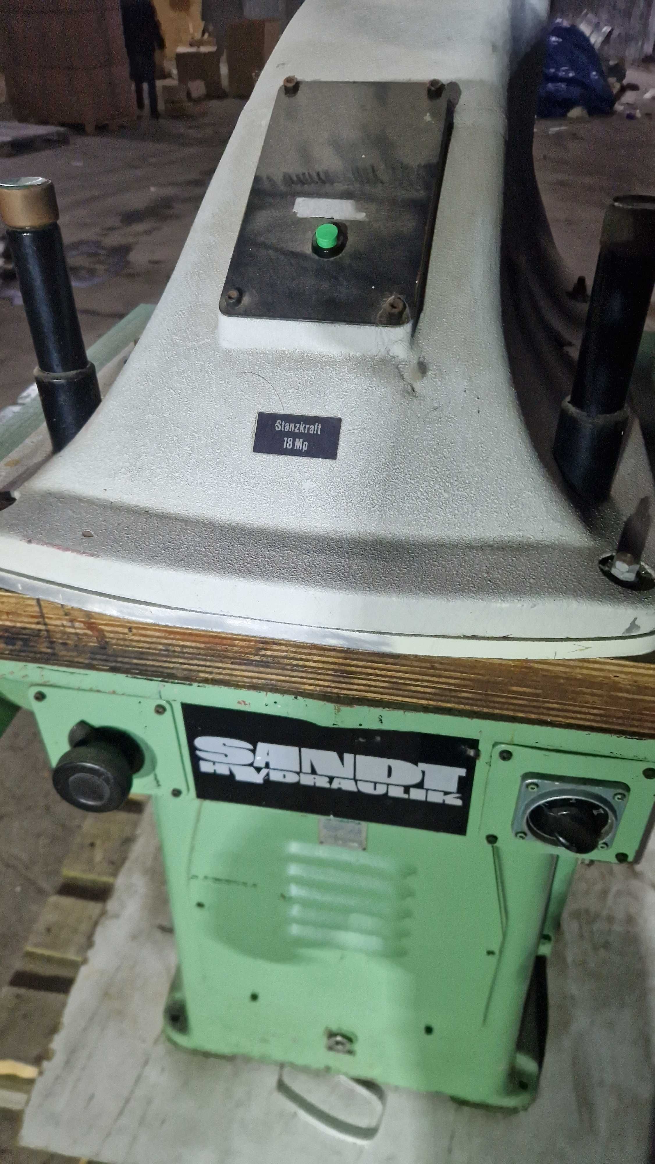 Wycinarka siekarka prasa hydrauliczna Sandt