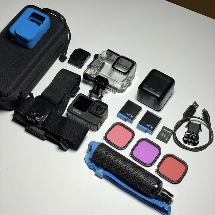 GoPro 9 Black / 2 акуми / 128 гб флешка / зарядна тснаці і тд (гопро)