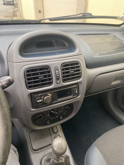Vendo renault clio