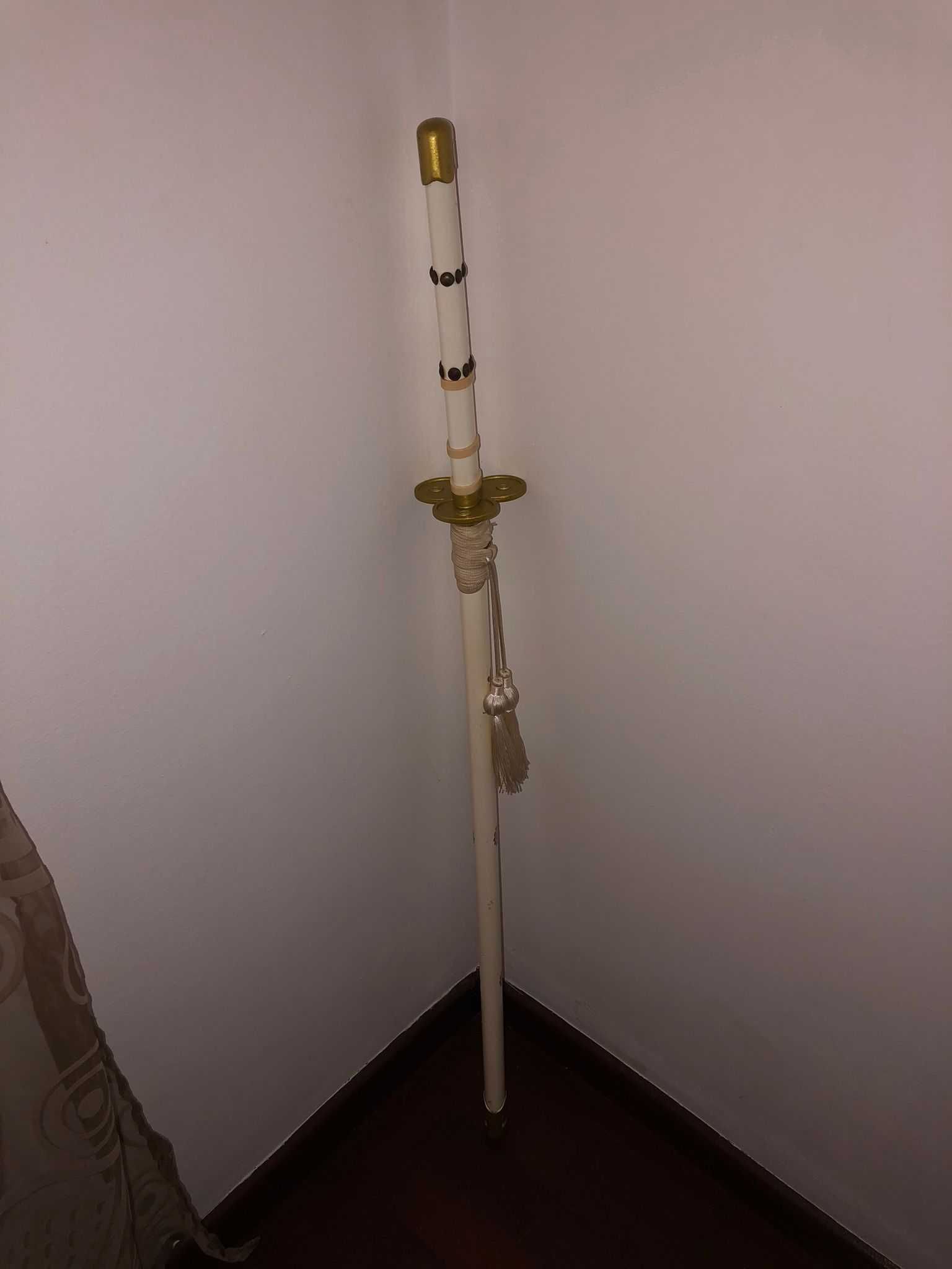 Espada branca coleção