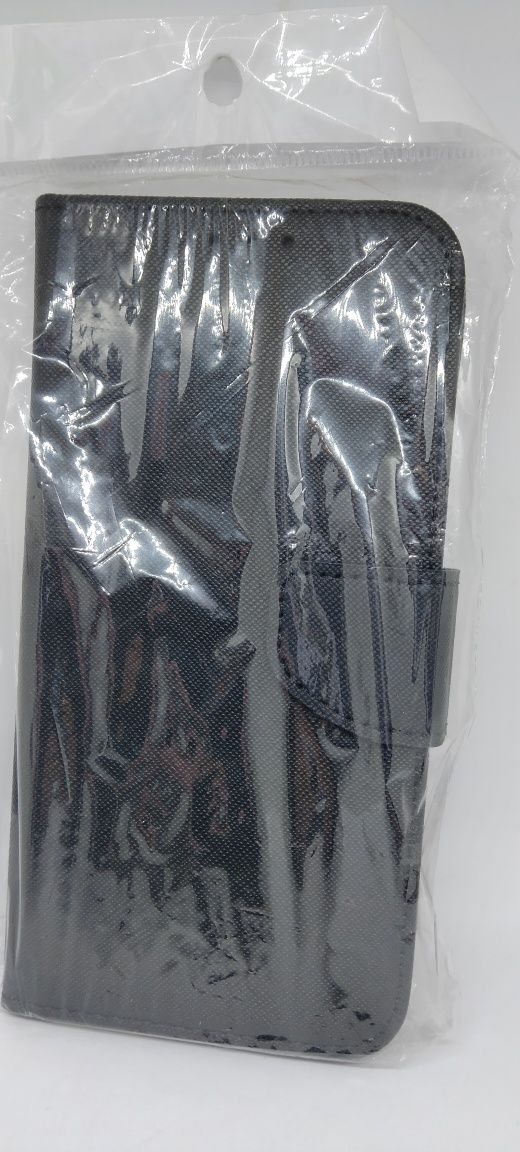 Etui z klapką do iPhone 14 Max (6,7), Nowe, czarne, zapięcie