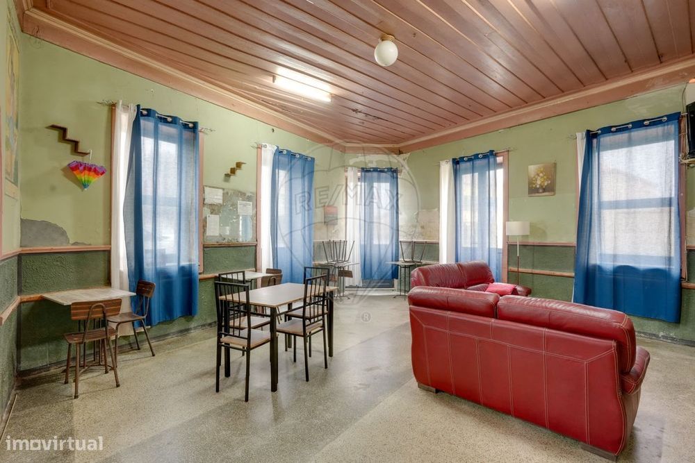 Moradia T6 para venda