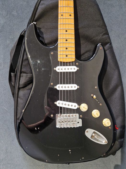 Gitara czarny stratocaster Gilmour - partcaster