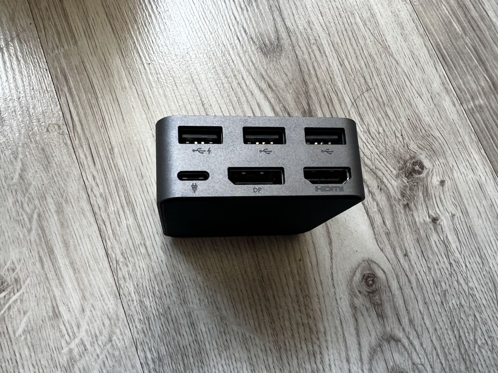 Microsoft Display Dock — док-станция lumia 950