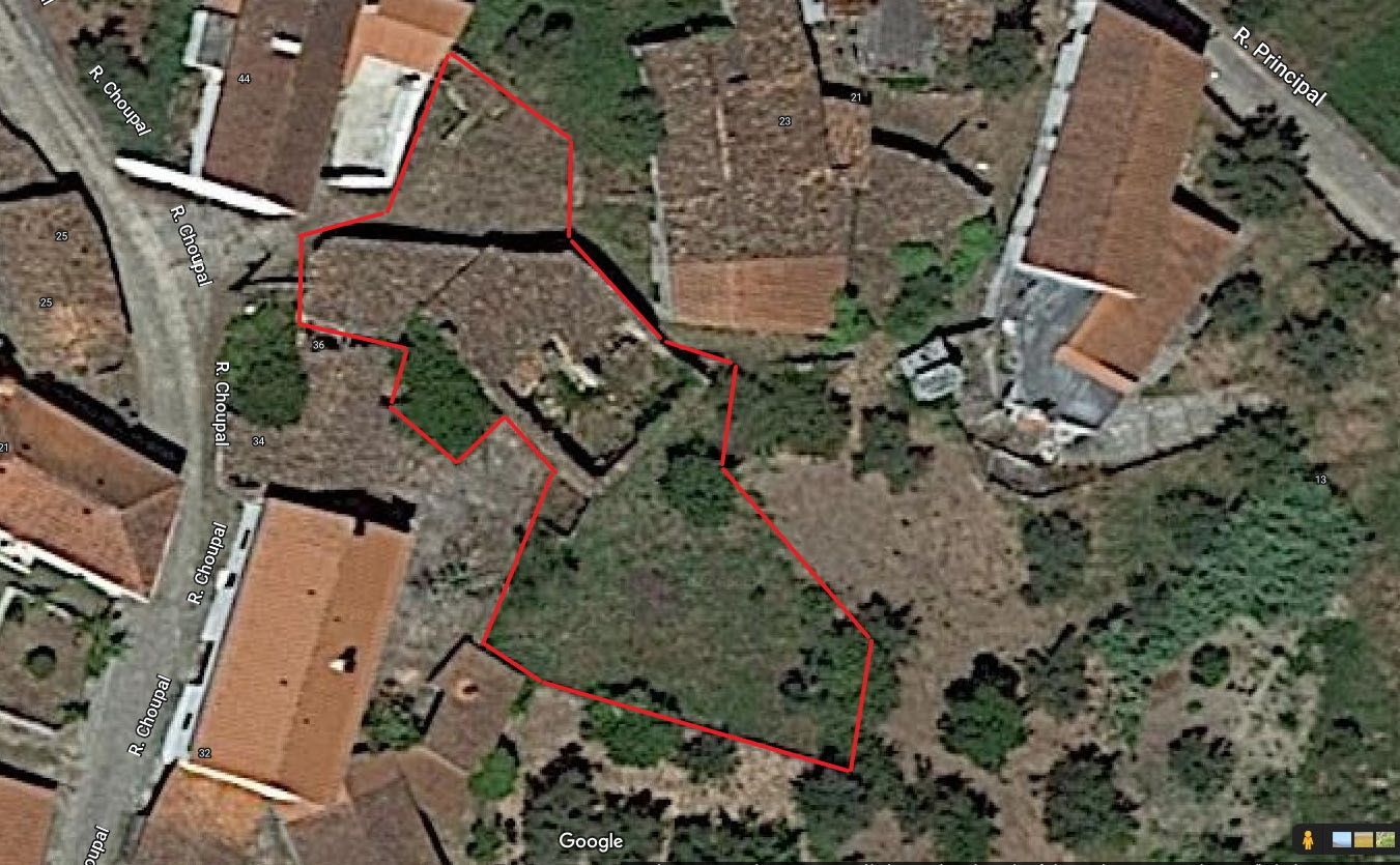 Terreno e ruína com projeto aprovado