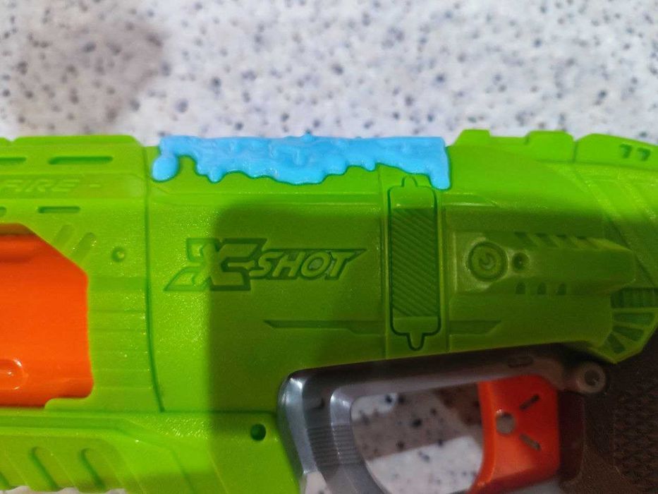 Скорострельный бластер Zuru X-Shot Rapid Fire