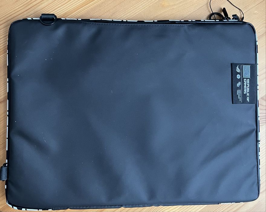 Etui na laptopa 15.6 cali  Asus Rog Ranger Carry