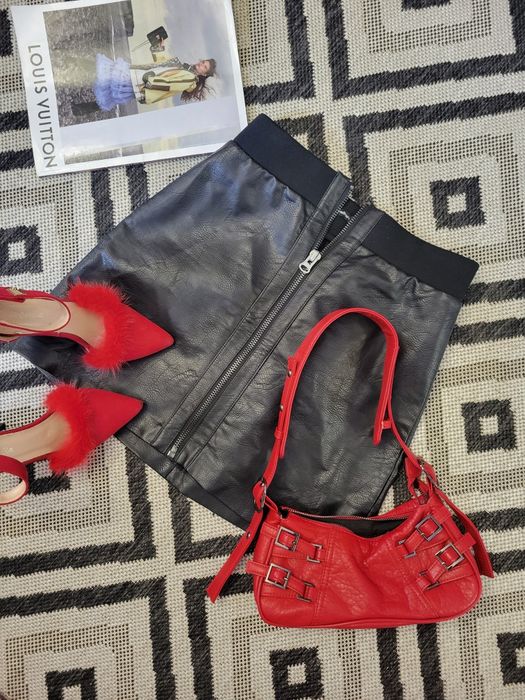 Еко шкіра stradivarius спідниця юбка еко кожа жіноча кожанная