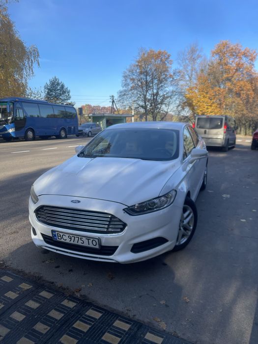 Форд фюжин 2016року  в хорошому стані !