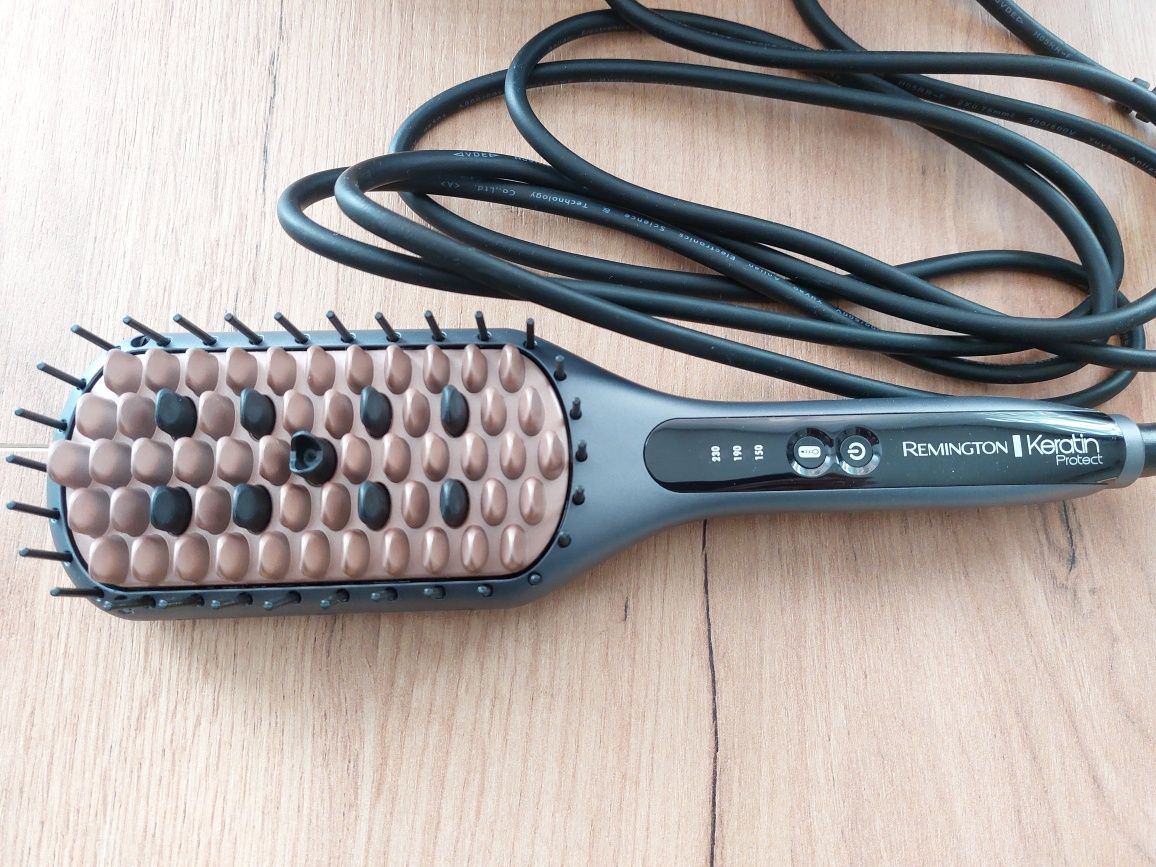 Szczotka prostująca REMINGTON CB7480 Keratin Protect