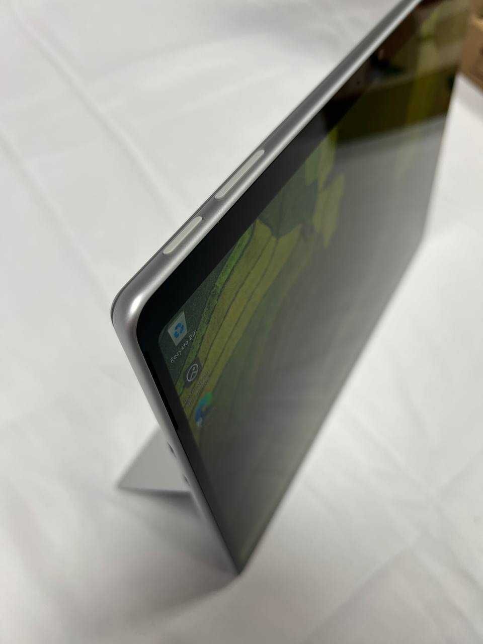 Tablet Microsoft Surface Pro 10 - jak nowy  1 TB