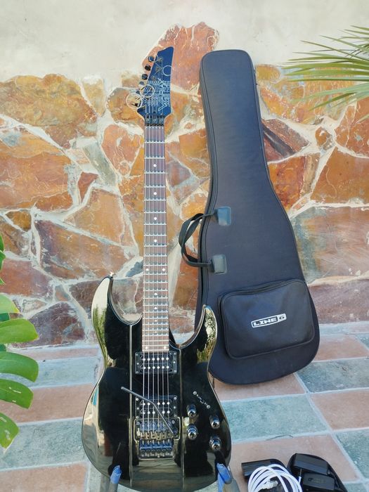 Guitarra  variax JTV89F