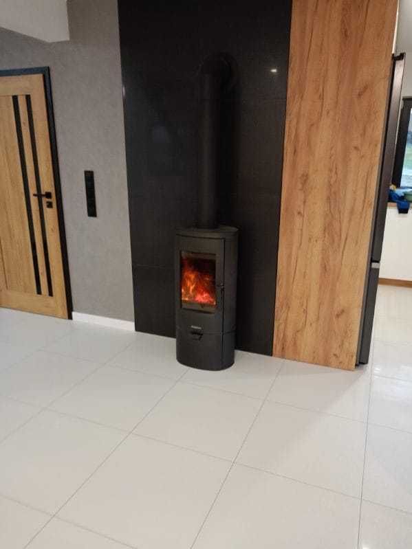 Piec wolnostojący koza Nordflam Palermo 7,8kW ecoprojekt od reki