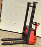 Paleciak elektryczny LINDE L12 1200kg 3.2m SZTAPLARKA Wózek widłowy