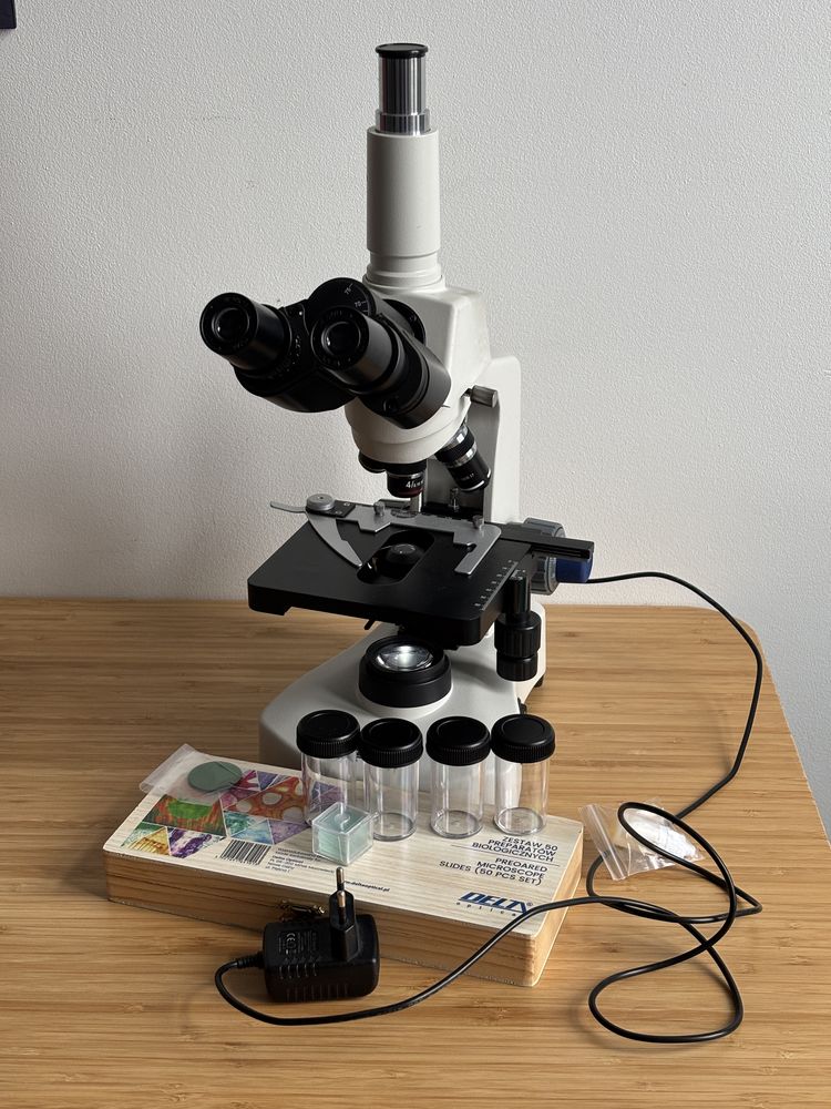 Mikroskop Delta Optical Genetic Pro Trino + akumulator