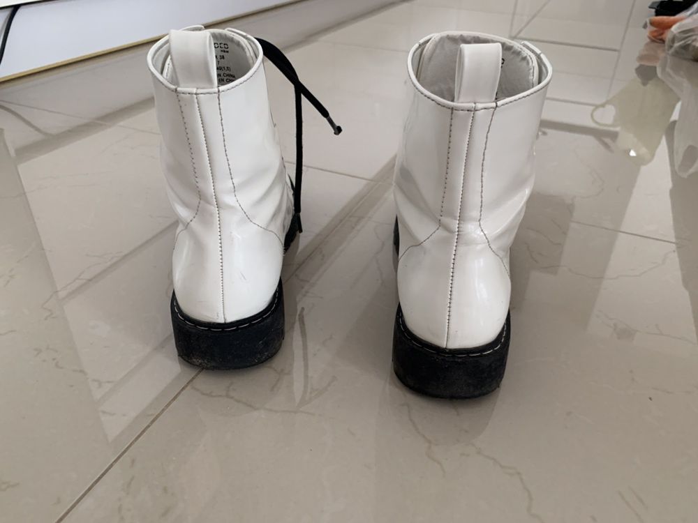 Buty zimowe   lakierowane