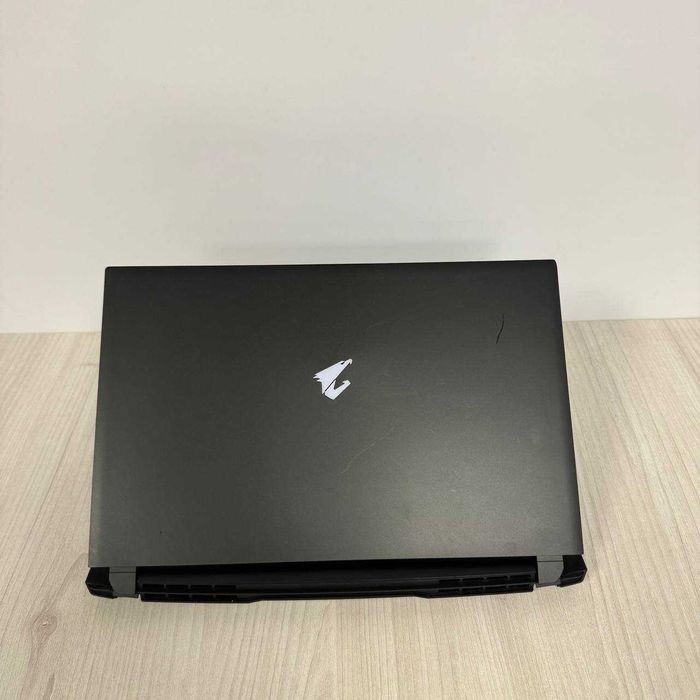 Gigabyte Aorus 15G YC  240Hz i7-10870H 16GB SSD 1TB RTX 3080