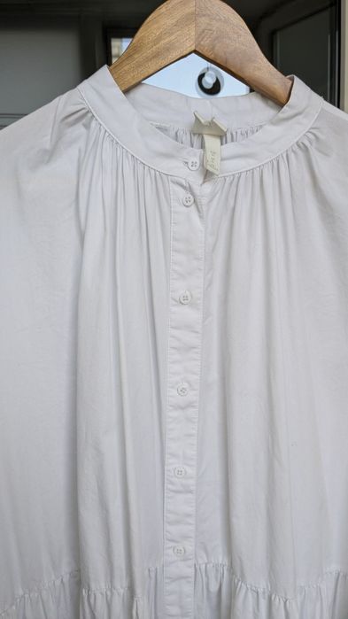 Біла сукня максі-міді h&m з кишенями оверсайз.