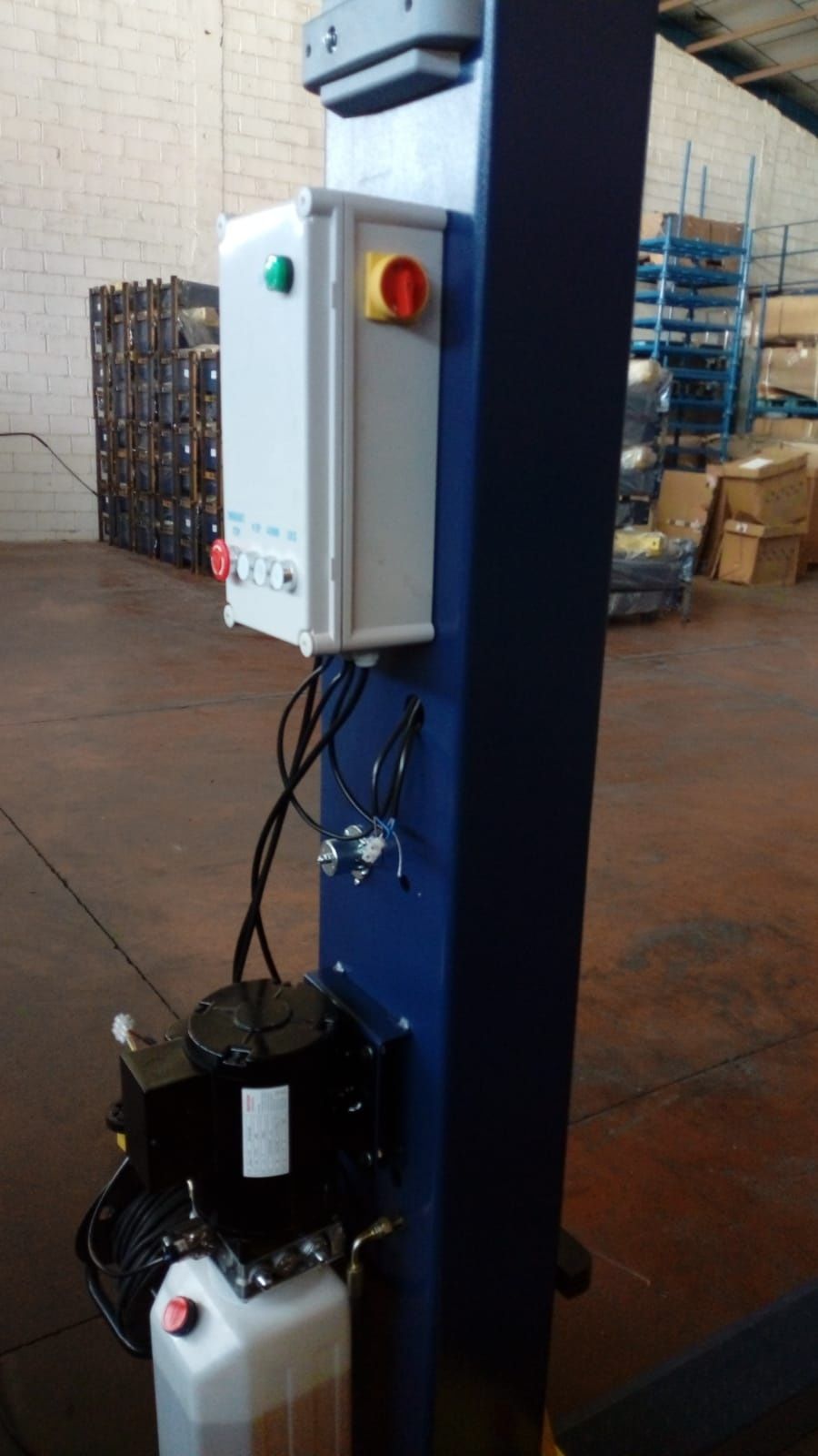Elevalor auto 4 t automatico
