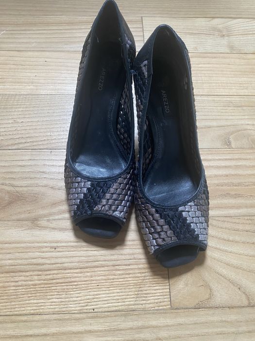 Sandały ze skóry r37 włoskie