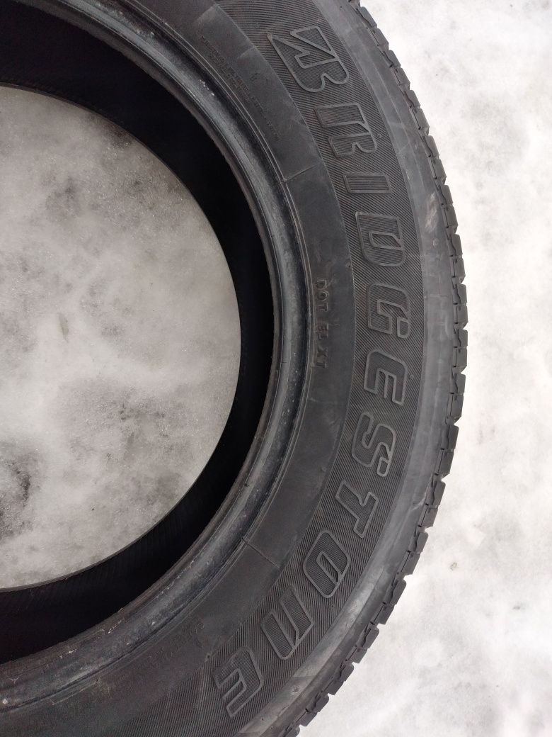 Шини літні 265.60R18 bridgestone