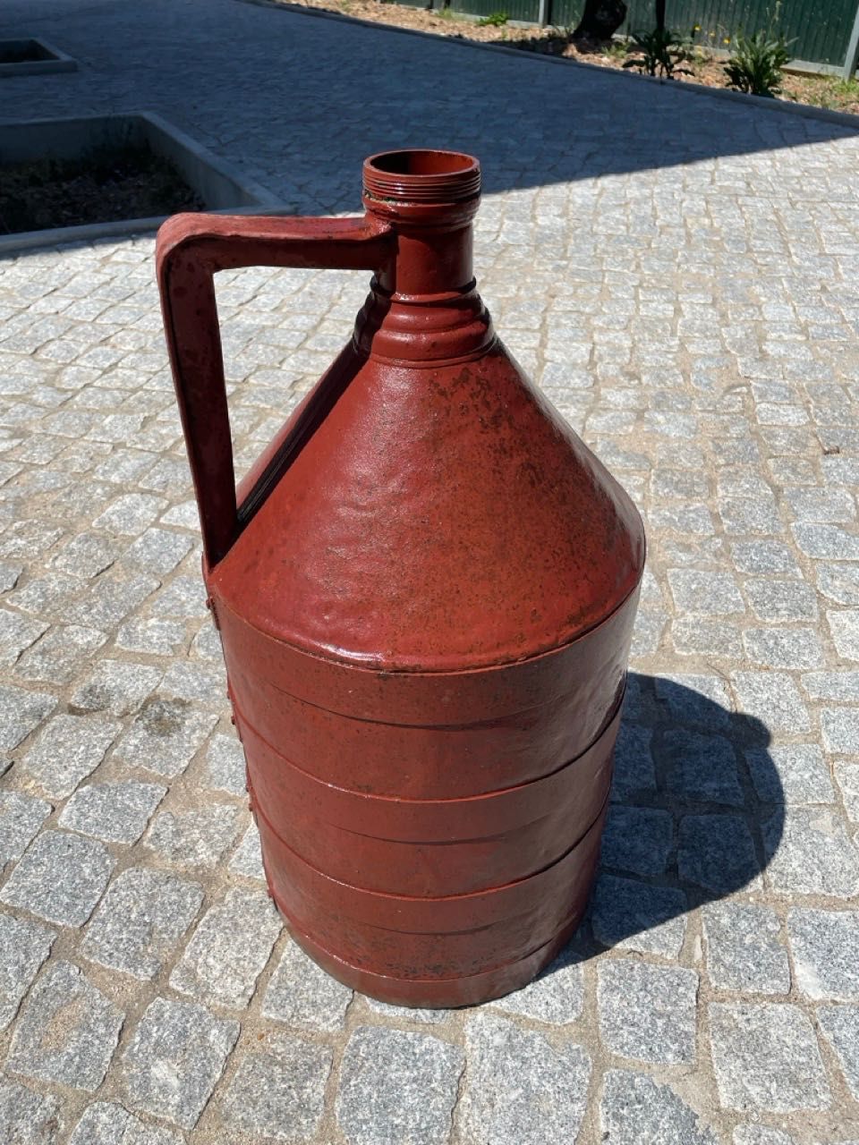 Vasilha antiga de azeite