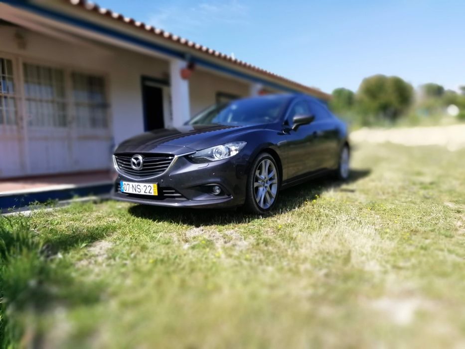 Mazda 6 2.2 D 4 portas