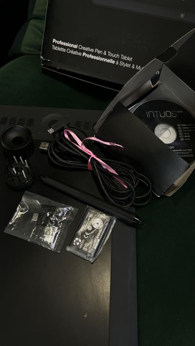 Продам графічний планшет wacom intuos PRO M