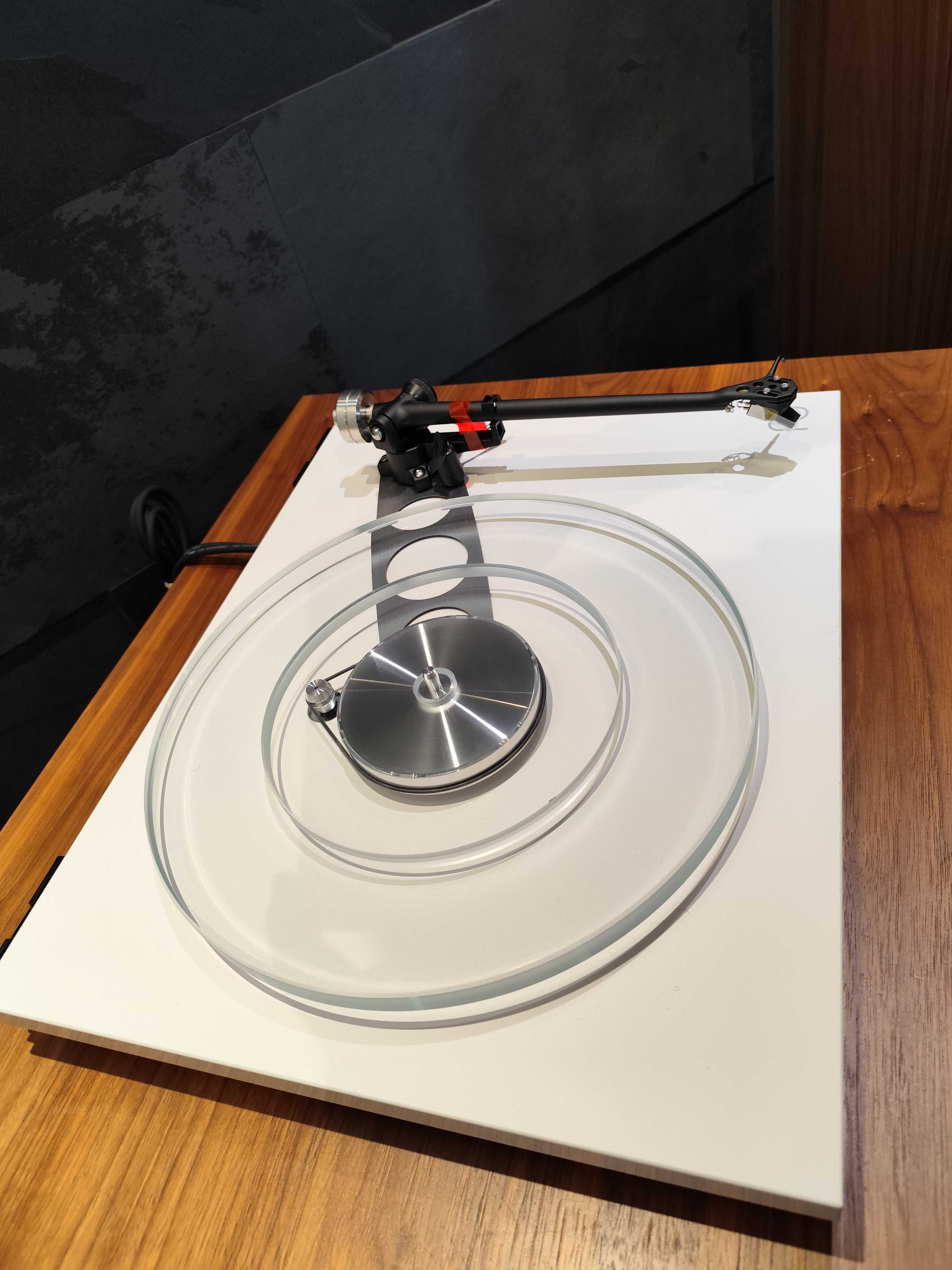 Rega Planar 6 Neo mk2 (Nd7) biały OUTLET