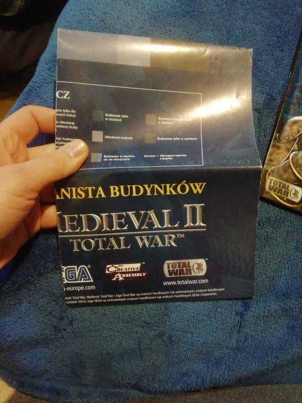 Medieval II Total War PC wersja pudełkowa plus Poradnik i planista