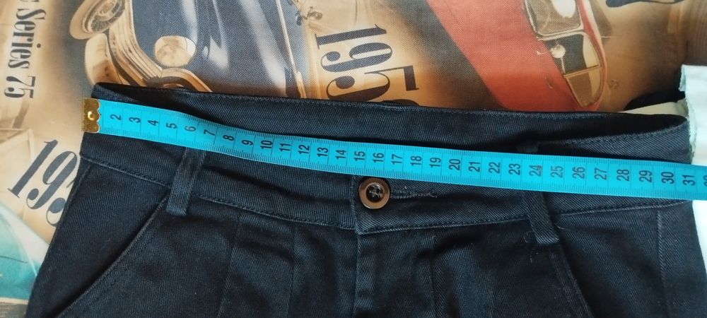 Джинси жіночі чорні