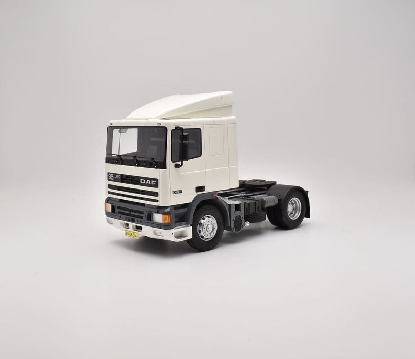 DAF 95-FT Comfort Cab Model kolekcjonerski 1:18 Scale Masters