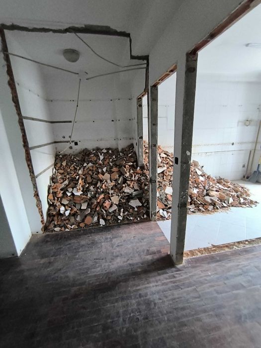 Aceito entulho madeiras pladur telhas pedras  ferro