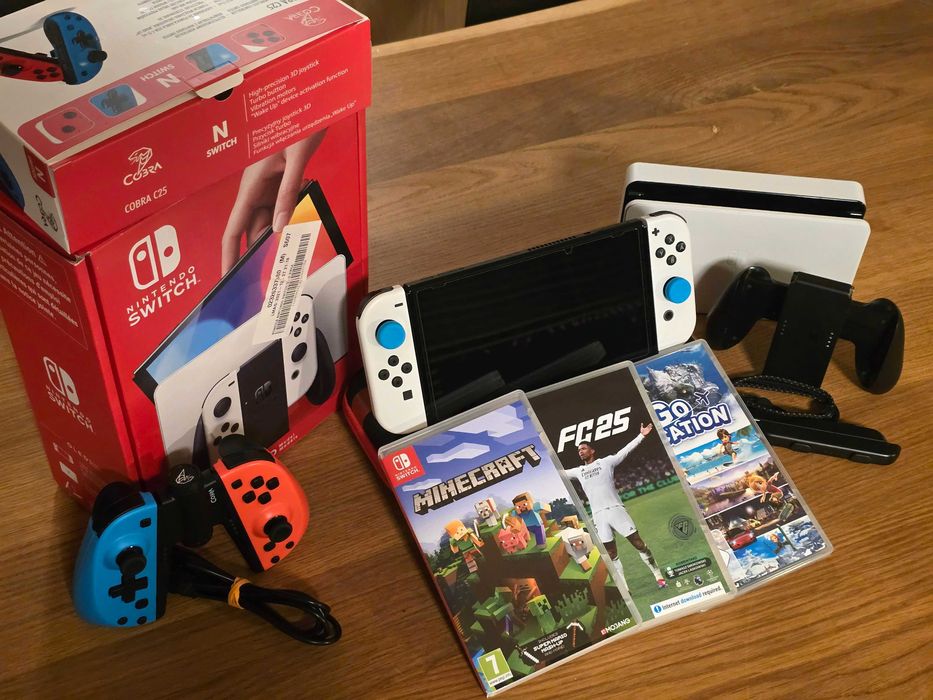 Nintendo Switch OLED + gry + dodatkowe pady – zestaw komplet!