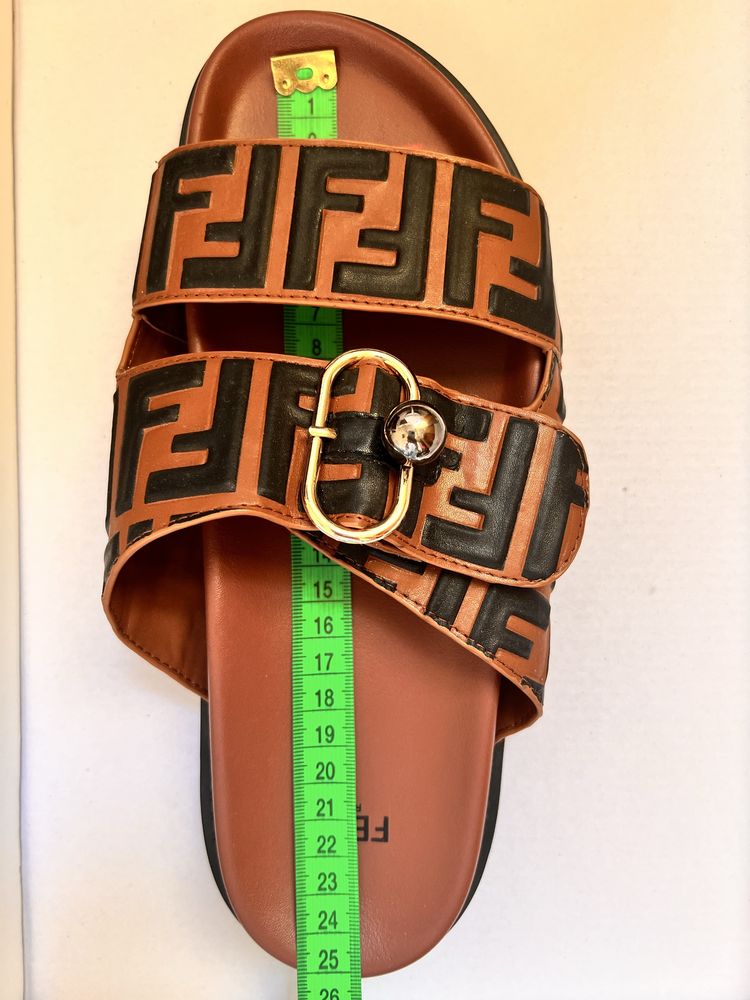 Шлепанцы Fendi , сандали,босоножки,
