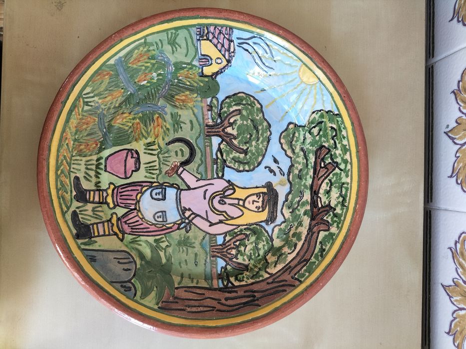 Pratos decorativos de barro pintados á mão