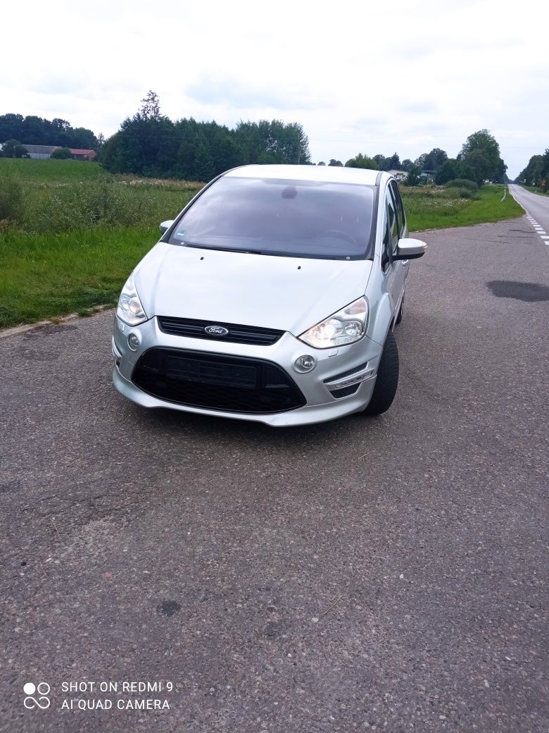 Ford S max TITANIUM S zadbany navi