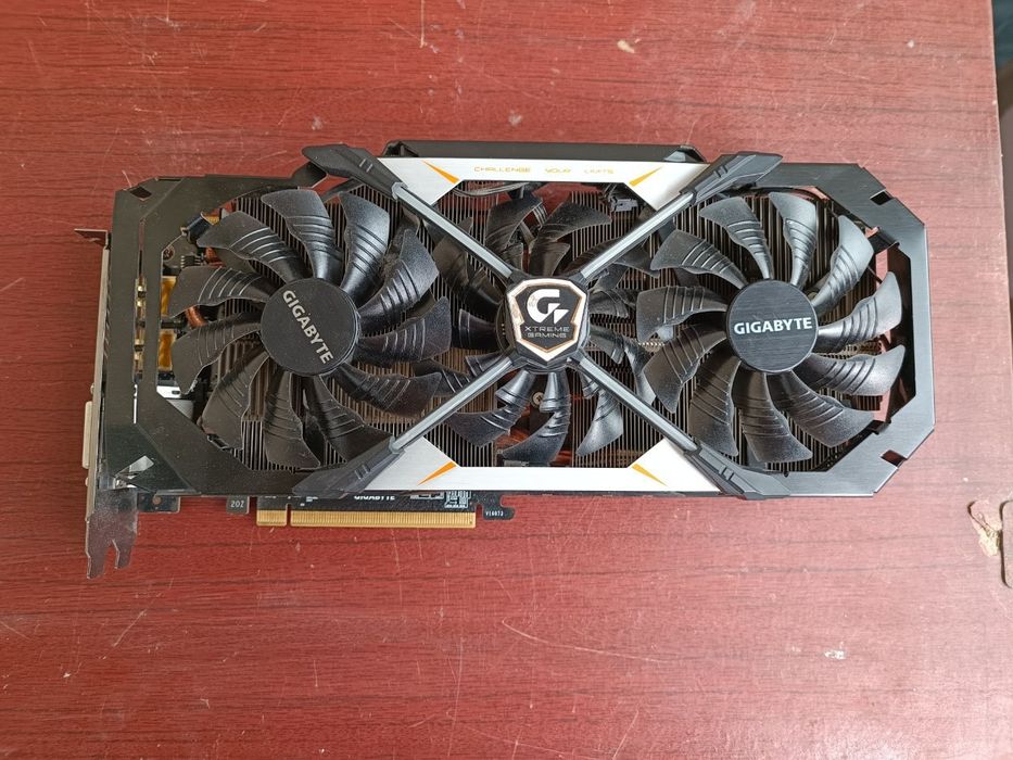 Продам GTX 1080 8GB extreme gaming