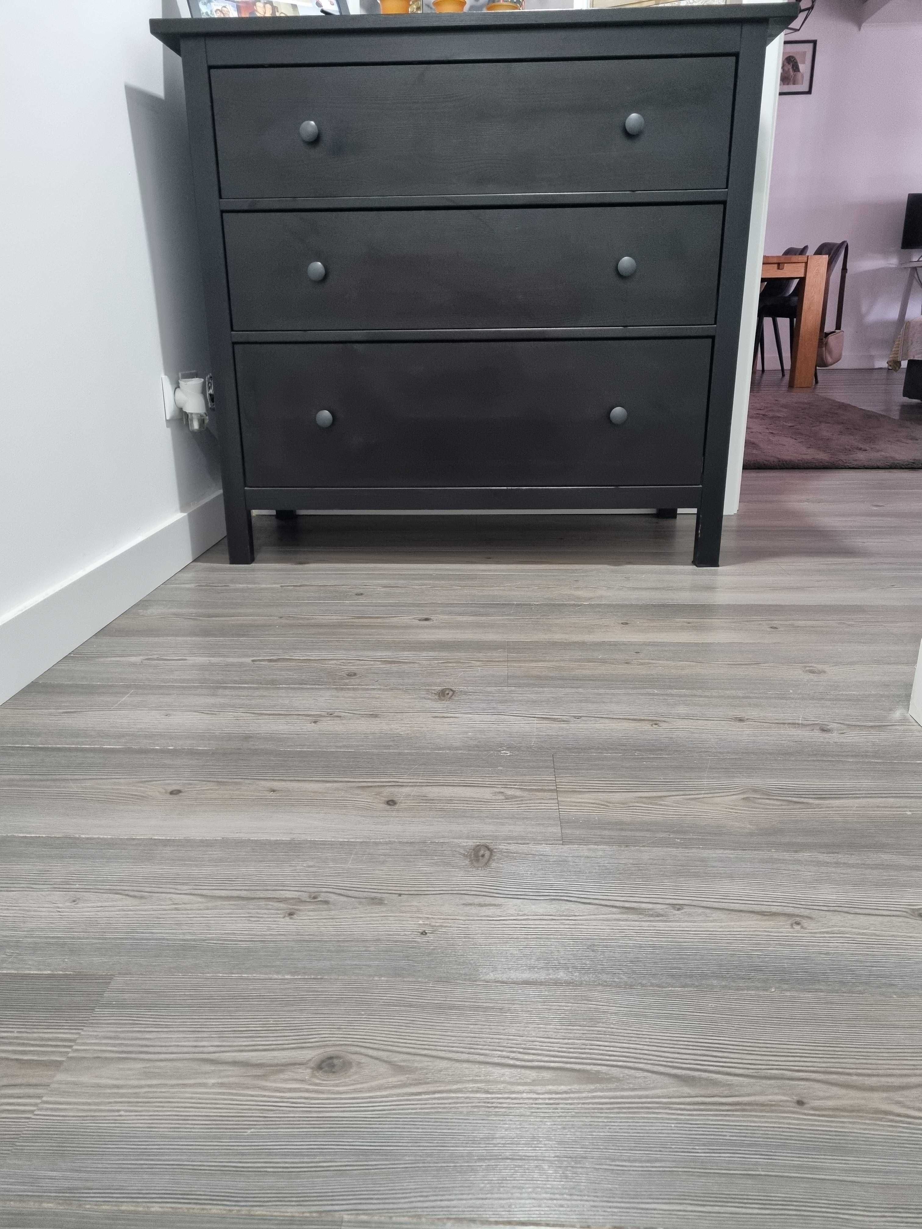 Comoda Hemnes preto