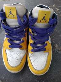 Nike Jordan 1 Yellow