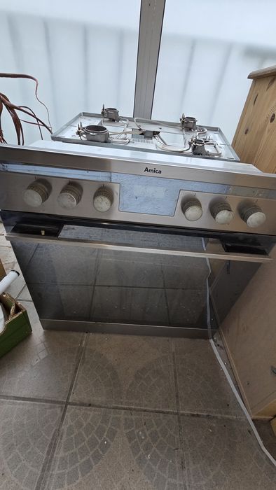 Piekarnik z płytą gazową do zabudowy Amica